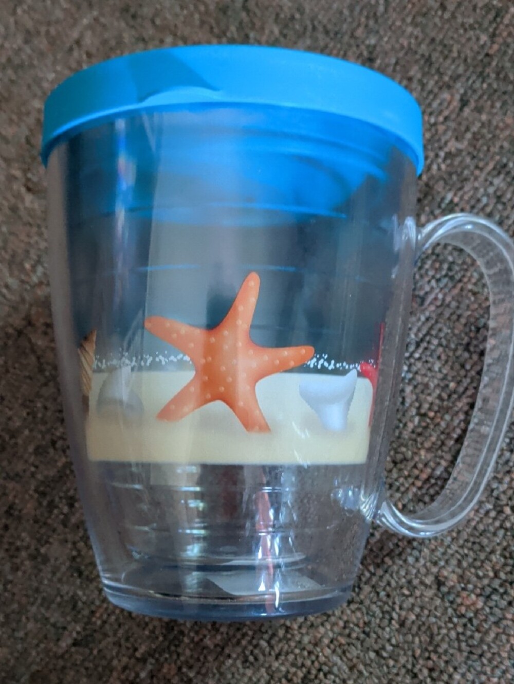 tervis blue lid clear travel mug with seaside shell design - Picture 2 of 3